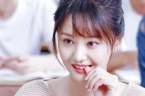 周扬青作文娱乐吃瓜,揭秘娱乐圈背后的故事